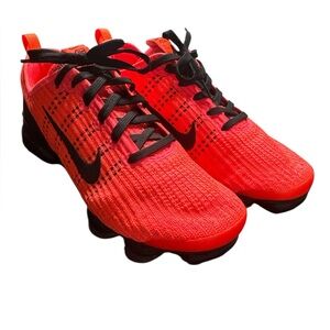 Nike Air Bright Pink Athletic Gym Shoes VaporMax Flyknit 3  Flash Crimson/Black